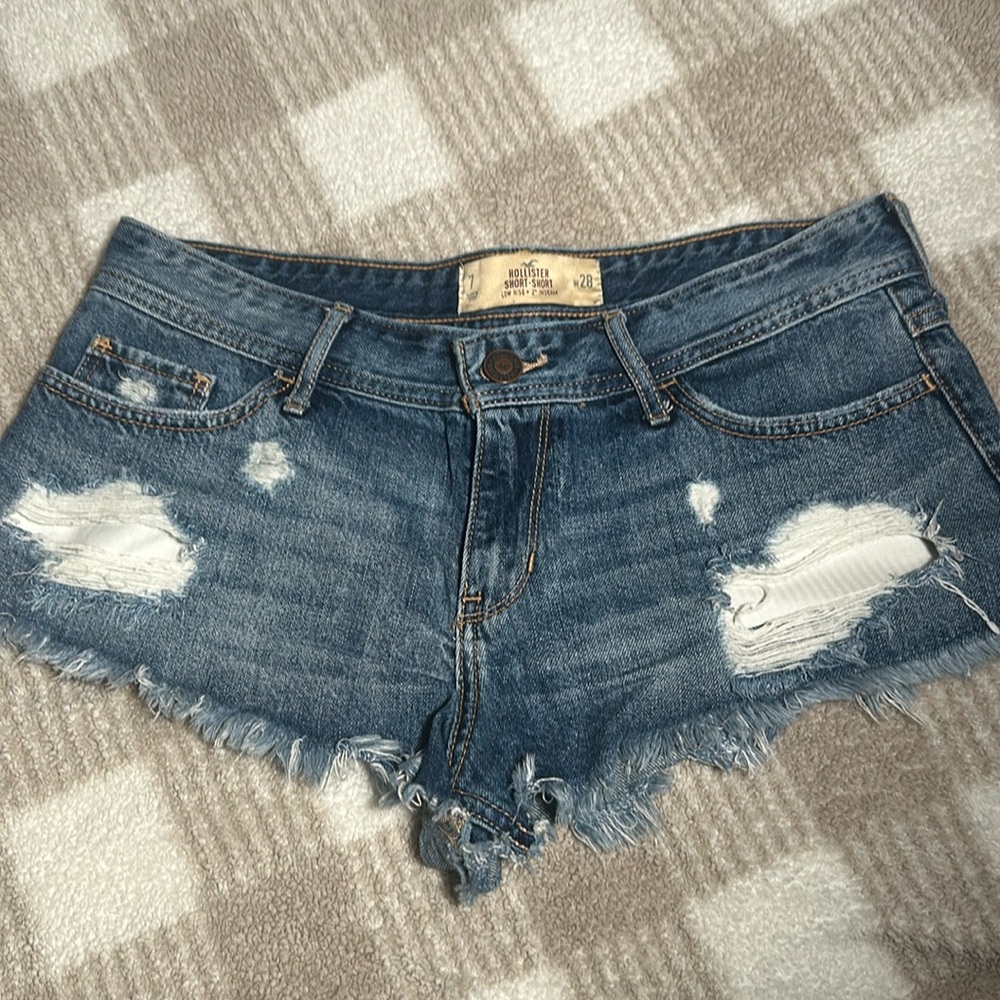 Hollister Short-Short Low Rise Denim Shorts